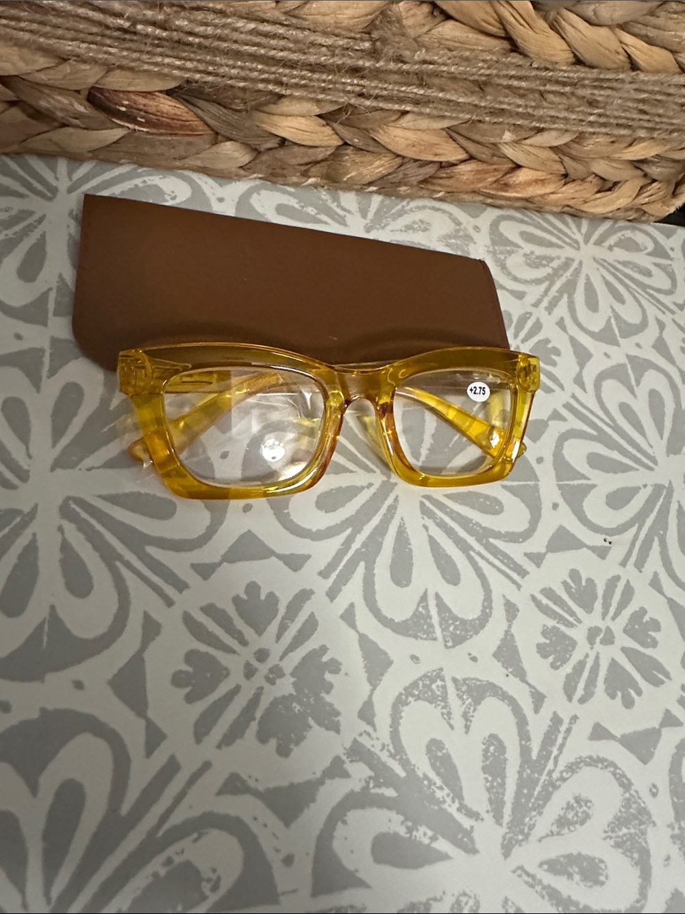 LadiesYellow translucent Frame Reading Glasses +2.75 NWT